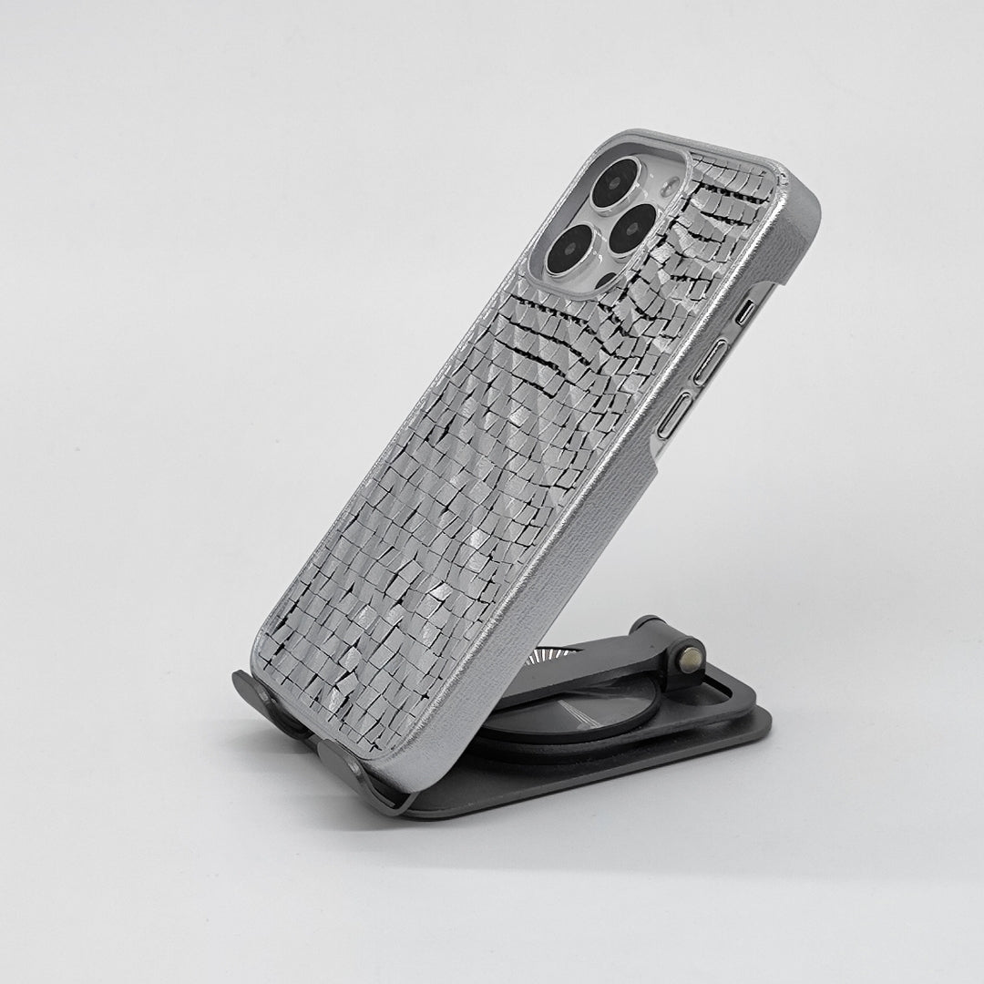 The First 3D Printed Chainmail Mobile iPhone 15 Pro Max Case